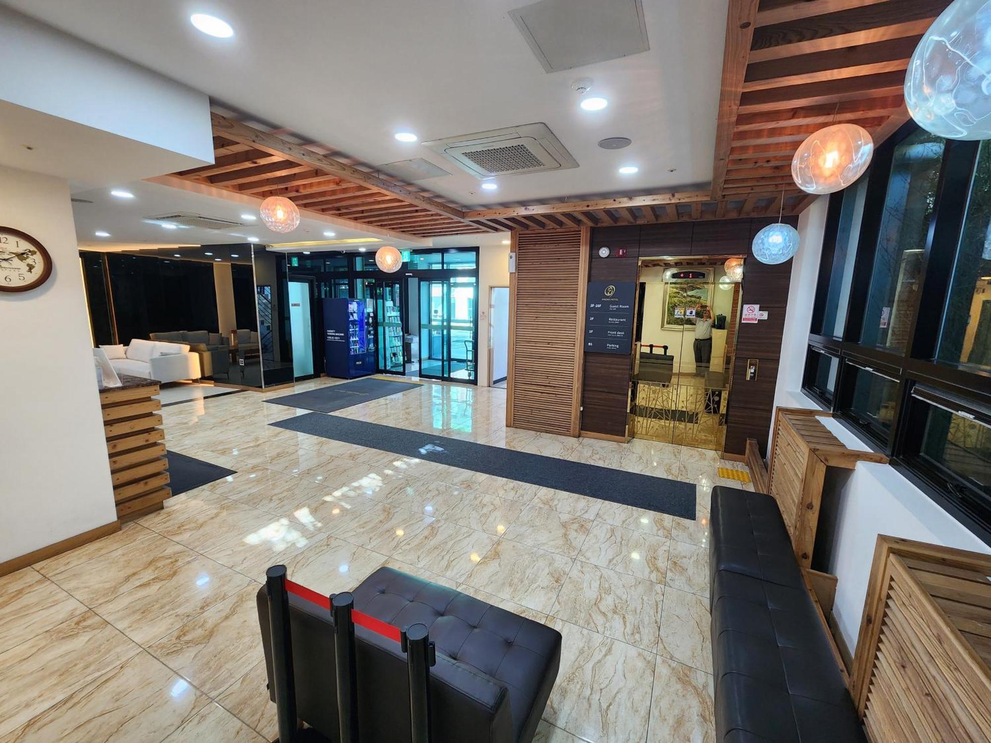 Hotel Haema Jeju Extérieur photo