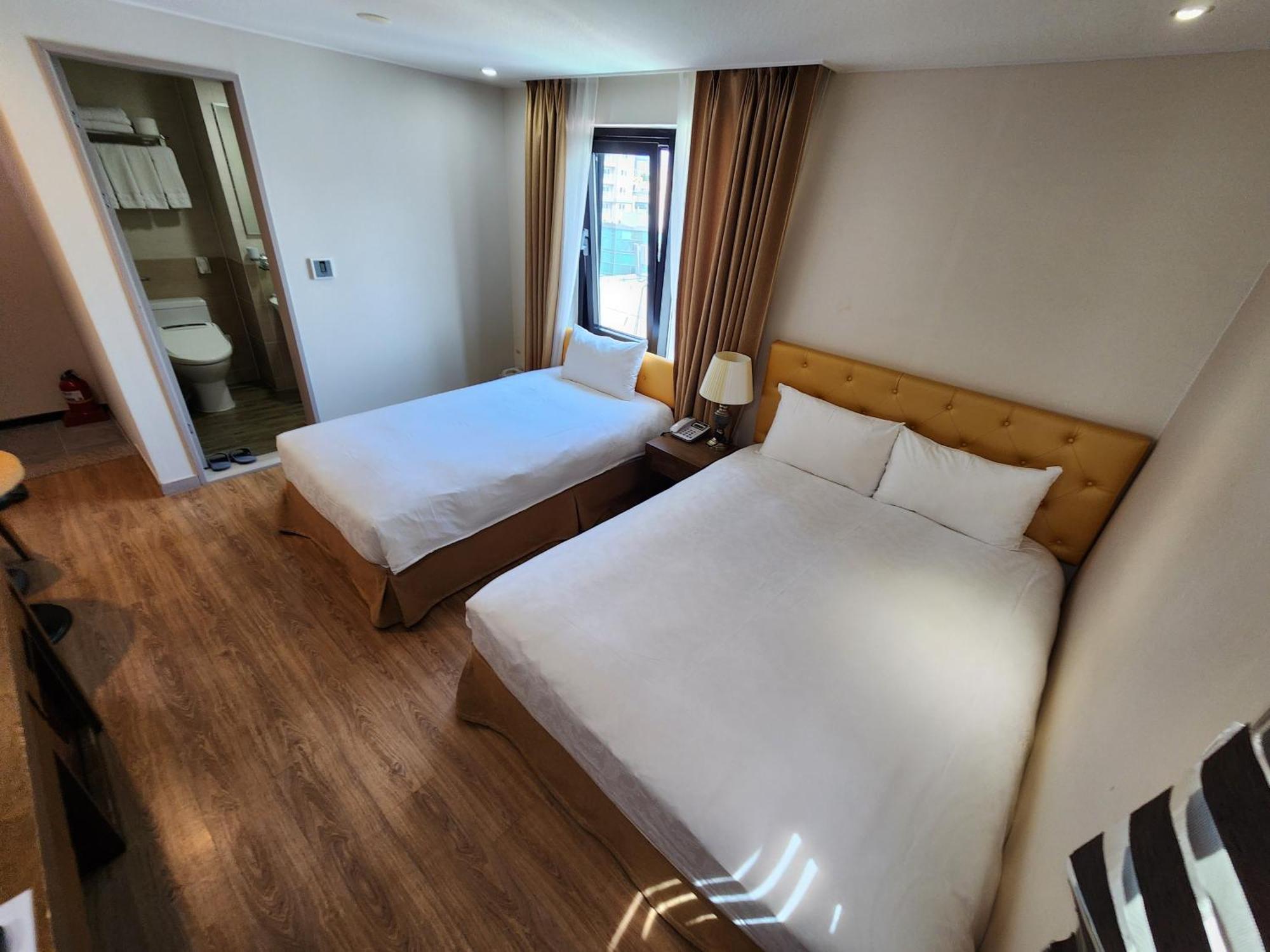 Hotel Haema Jeju Extérieur photo